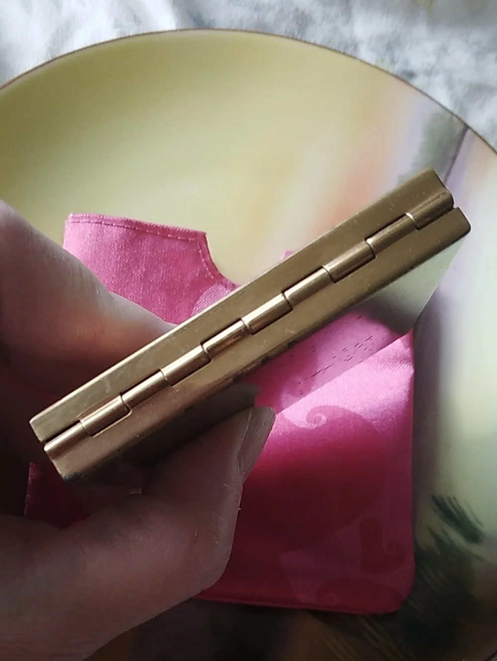 Vintage Volupte 1940s 1950s Gold Floral Powder Compact Mirror